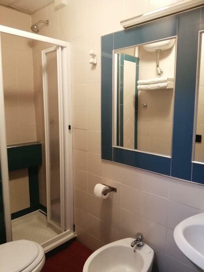 Albergo Ollolai Civitavecchia Ngoại thất bức ảnh